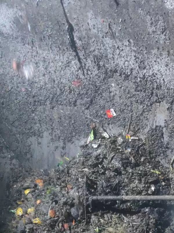 土默特右污水池清理